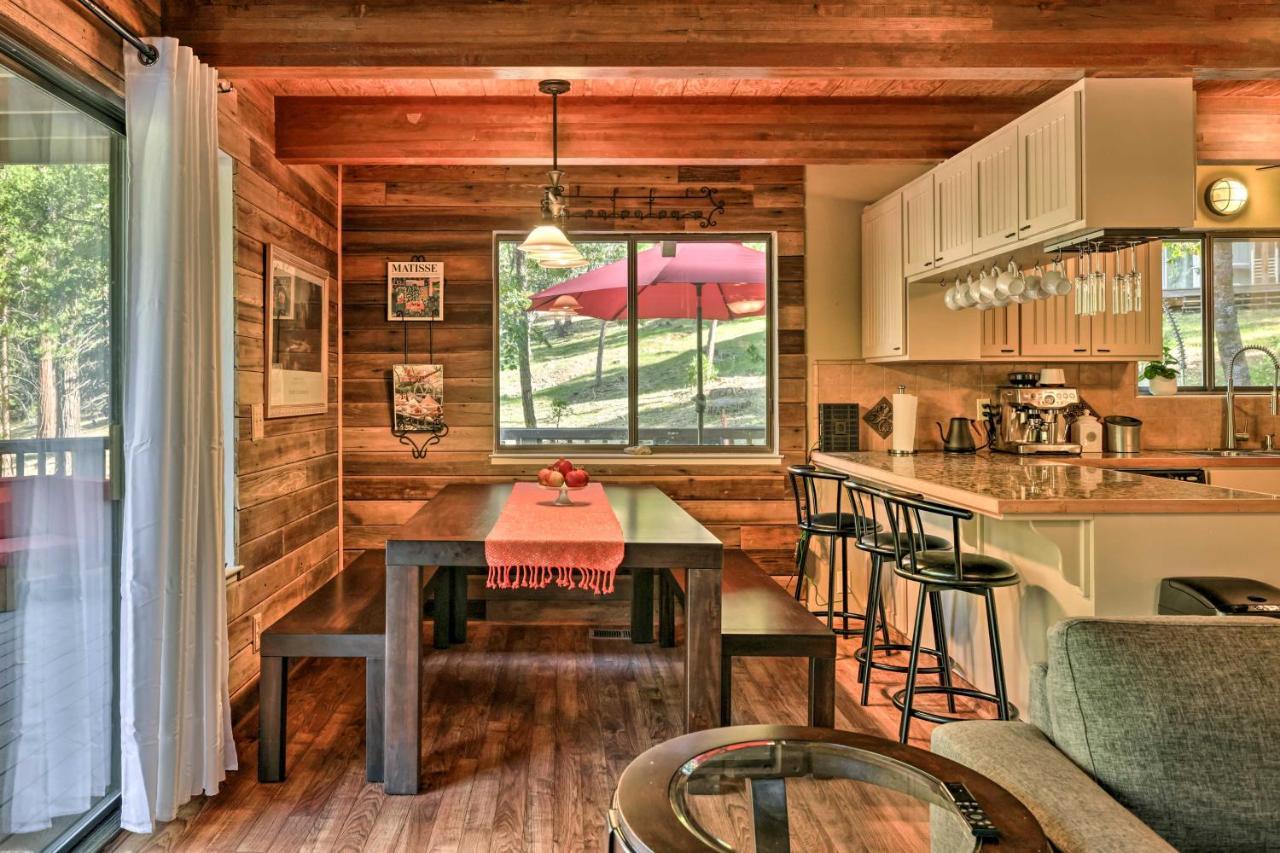Spacious Groveland Cabin With Wraparound Deck! المظهر الخارجي الصورة