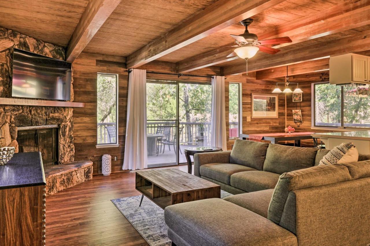 Spacious Groveland Cabin With Wraparound Deck! المظهر الخارجي الصورة