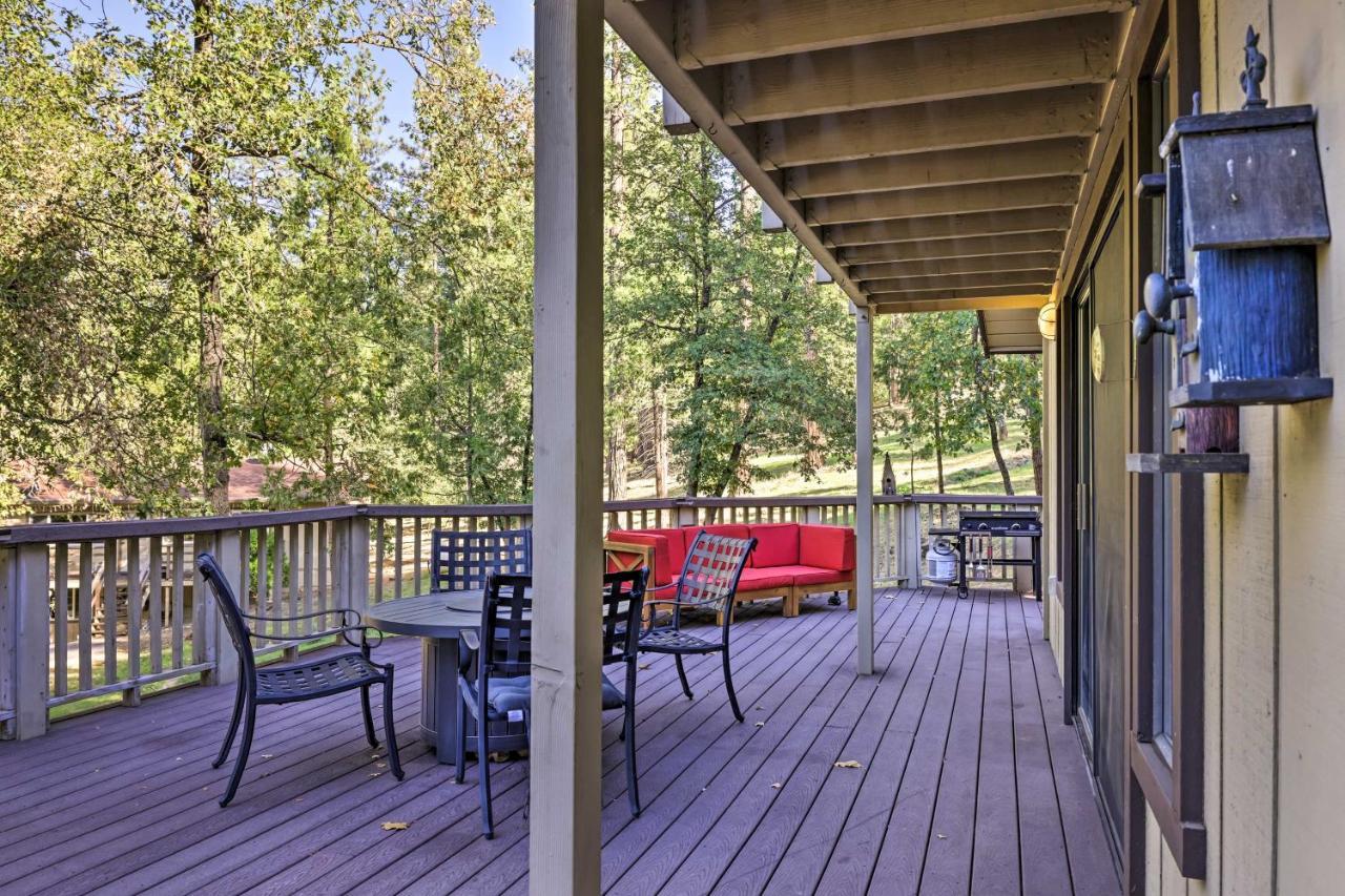 Spacious Groveland Cabin With Wraparound Deck! المظهر الخارجي الصورة