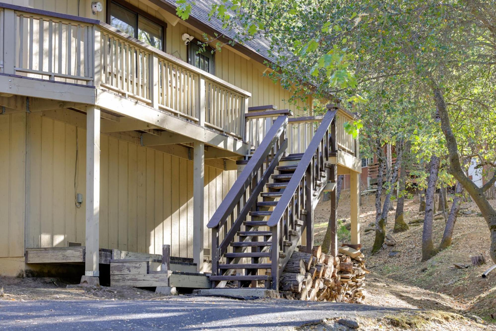 Spacious Groveland Cabin With Wraparound Deck! المظهر الخارجي الصورة