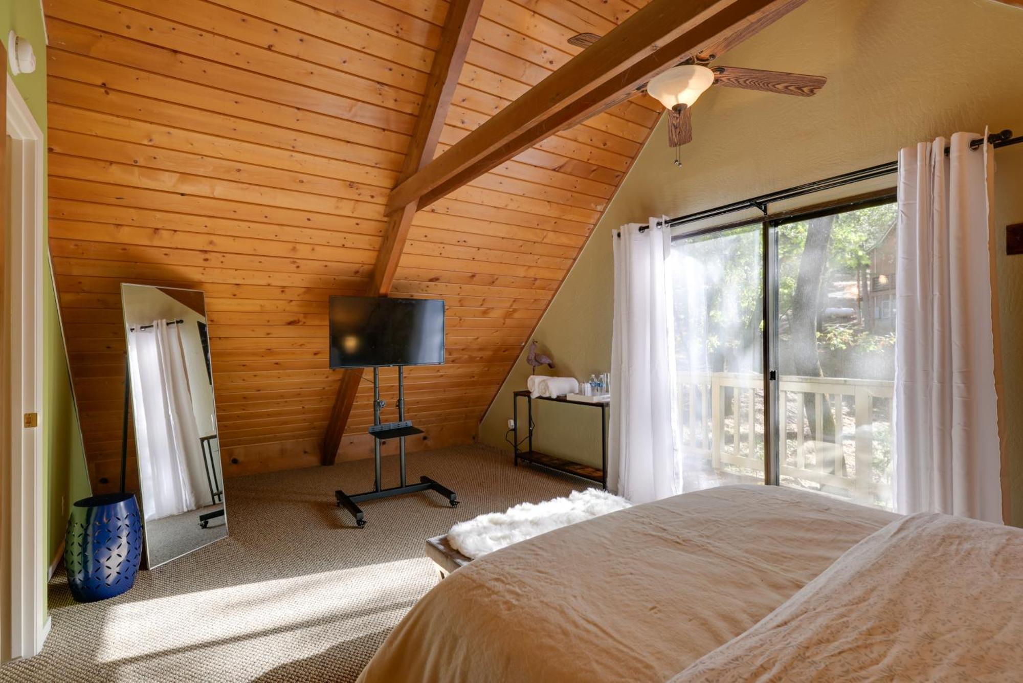 Spacious Groveland Cabin With Wraparound Deck! المظهر الخارجي الصورة