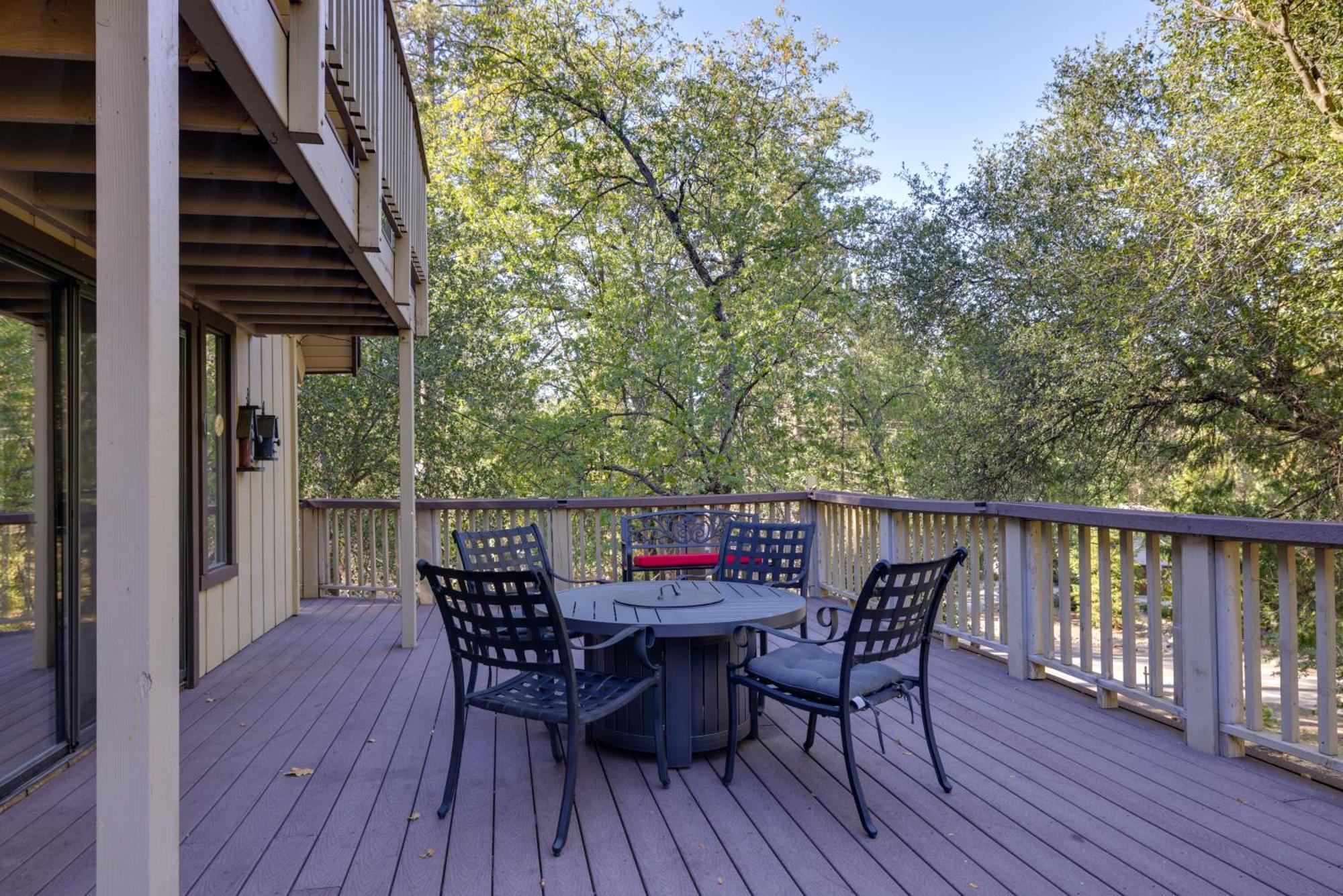 Spacious Groveland Cabin With Wraparound Deck! المظهر الخارجي الصورة